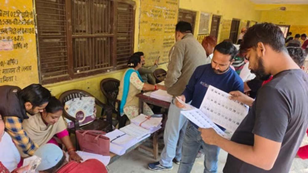 पुरानी मतदाता सूची से मैपिंग न होने से मतदाताओं की बढ़ी परेशानी