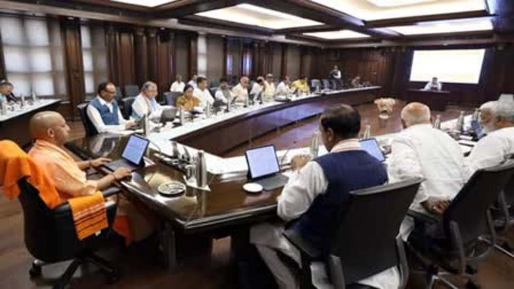 योगी सरकार ने किसानों और पशुओं के लिए बीमा योजना को मंजूरी दी
