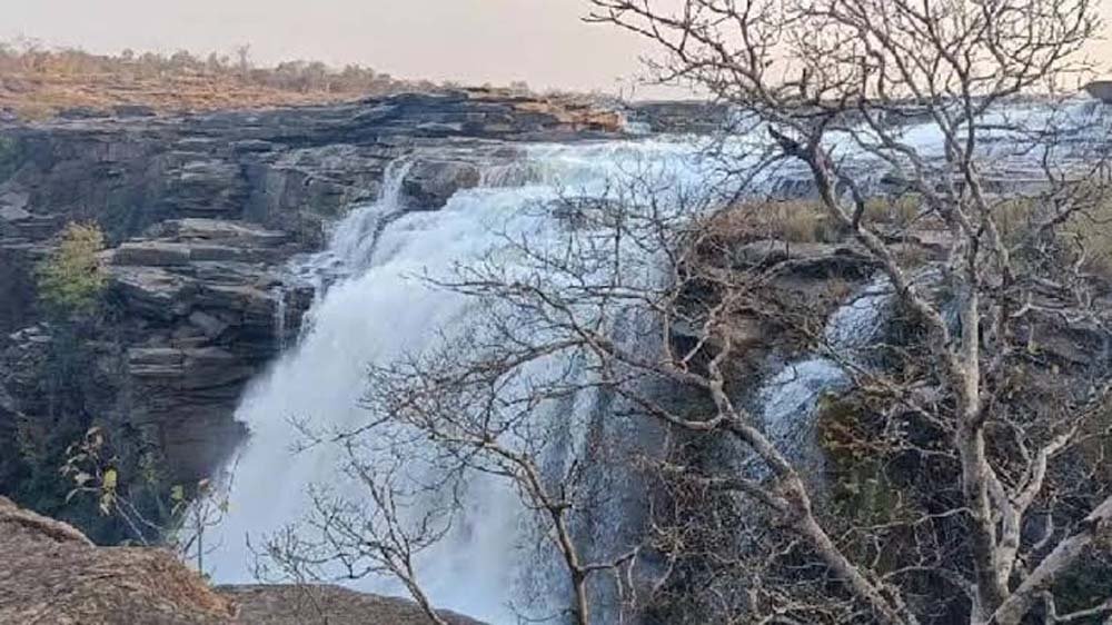अल्पज्ञात जलप्रपातों को संवारने की तैयारी, परना बनेगा नया पर्यटन केंद्र