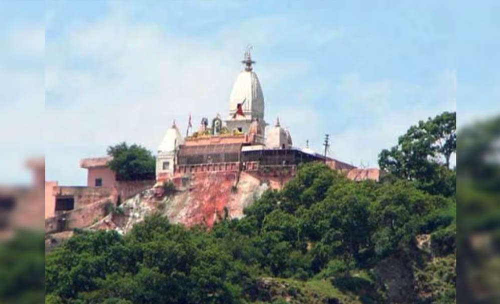 मनसा देवी मंदिर में चढ़ावे की व्यवस्था होगी पारदर्शी, पुजारियों के लिए बिना जेब वाले कुर्ते अनि