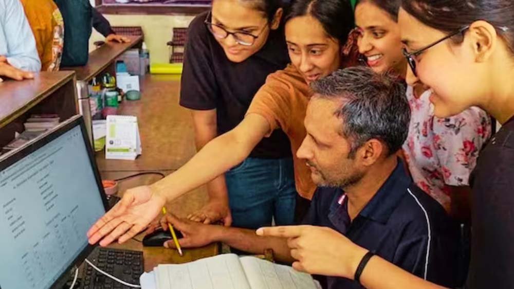 NEET UG कटऑफ में बड़ा उछाल, 600 नंबर वाले छात्रों को भी सताने लगी एडमिशन की चिंता
