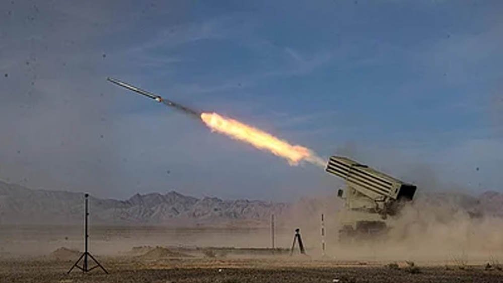 Iran Retaliates: US हमले के बाद ईरान का पलटवार, कुवैत, बहरीन और खाड़ी देशों में हाई अलर्ट; क्या
