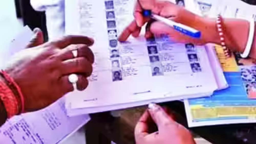 मतदाता सूची पुनरीक्षण अभियान में तेजी, 66% फॉर्म हुए डिजिटलाइज्ड
