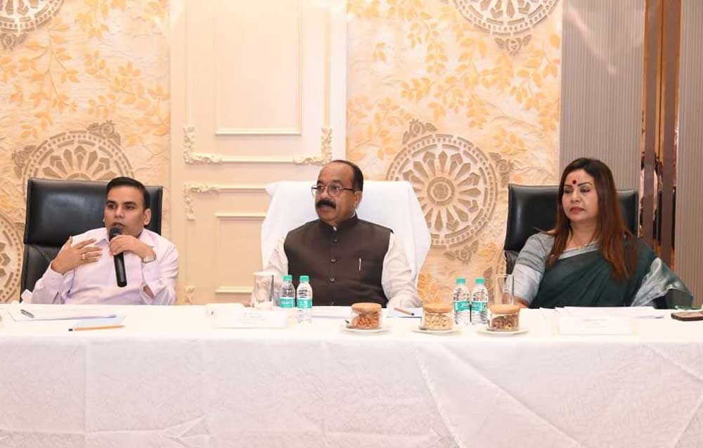 ’अंतरराष्ट्रीय मानकों के अनुरूप खुद को अपडेट रखें कोच व खेल अधिकारी’