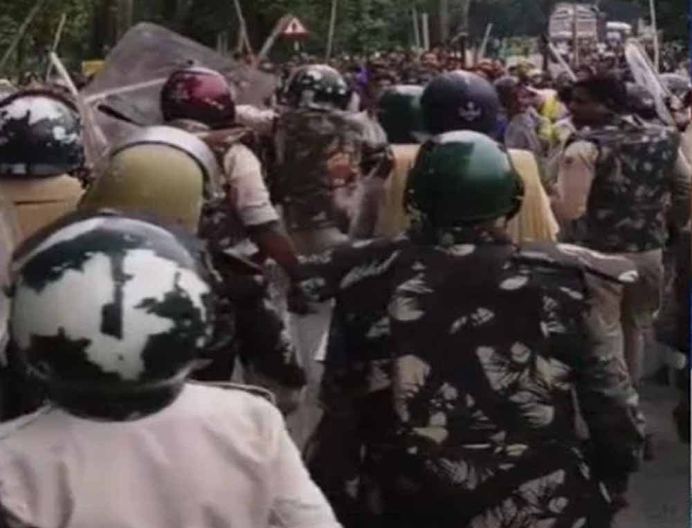 सूरजपुर हिंसा मामला: 150 ग्रामीणों के खिलाफ केस दर्ज, पुलिस पर हमले के बाद सख्त कार्रवाई