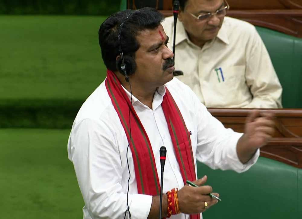 छत्तीसगढ़ विधानसभा: डिप्टी CM विजय शर्मा ने कहा- बस्तर में शांति और विकास की नई इबारत लिख रही स
