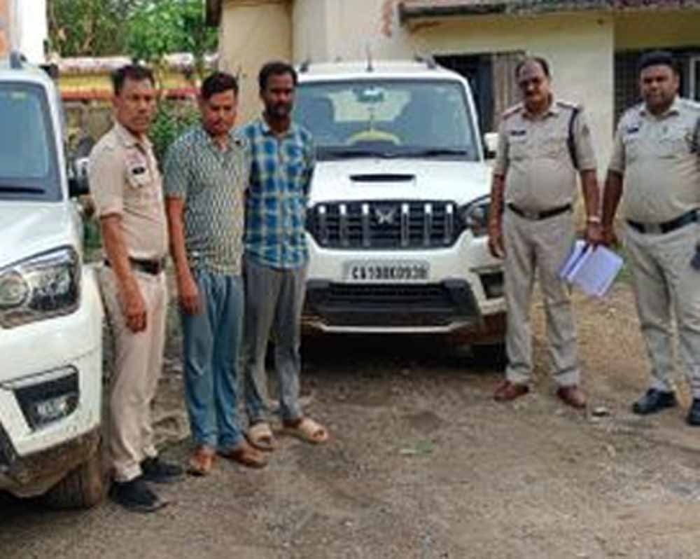 डीजल चोरी मामले में बड़ी कार्रवाई, आरोपी को छोड़ने पर ASI उमेश उपाध्याय निलंबित