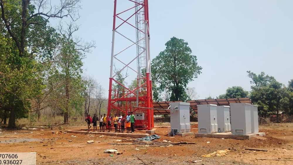 अब बस्तर के गांव भी जुड़े बेहतर नेटवर्क से, मोबाइल टॉवर लगने के बाद बदली तस्वीर