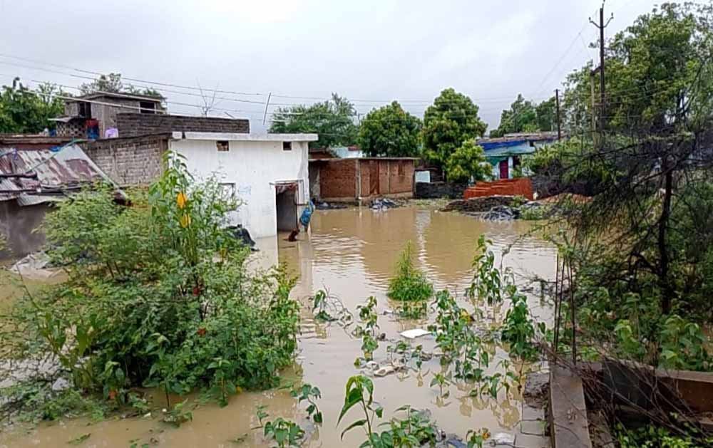 छत्तीसगढ़ में महानदी का कहर, गांव में घुसा बाढ़ का पानी, SDRF ने चलाया रेस्क्यू ऑपरेशन