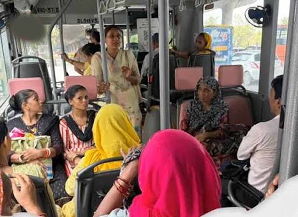 महिलाओं की मुफ्त बस यात्रा योजना बनी बड़ी राहत, पंजाब सरकार ने खर्च किए ₹298 करोड़