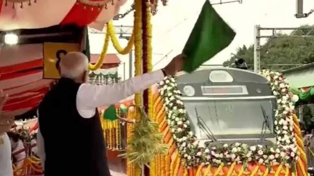 Punjab News: कल पंजाब के दौरे पर PM मोदी, नई वंदे भारत ट्रेन को दिखाएंगे हरी झंडी