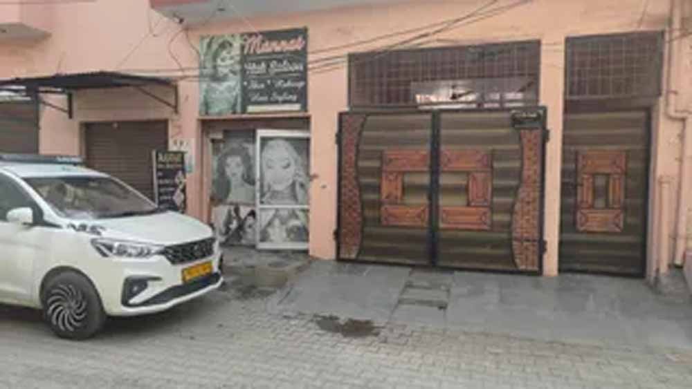 Punjab News: फिरोजपुर में प्रॉपर्टी डीलर के ठिकाने पर ED का छापा, सुबह से जारी तलाशी अभियान
