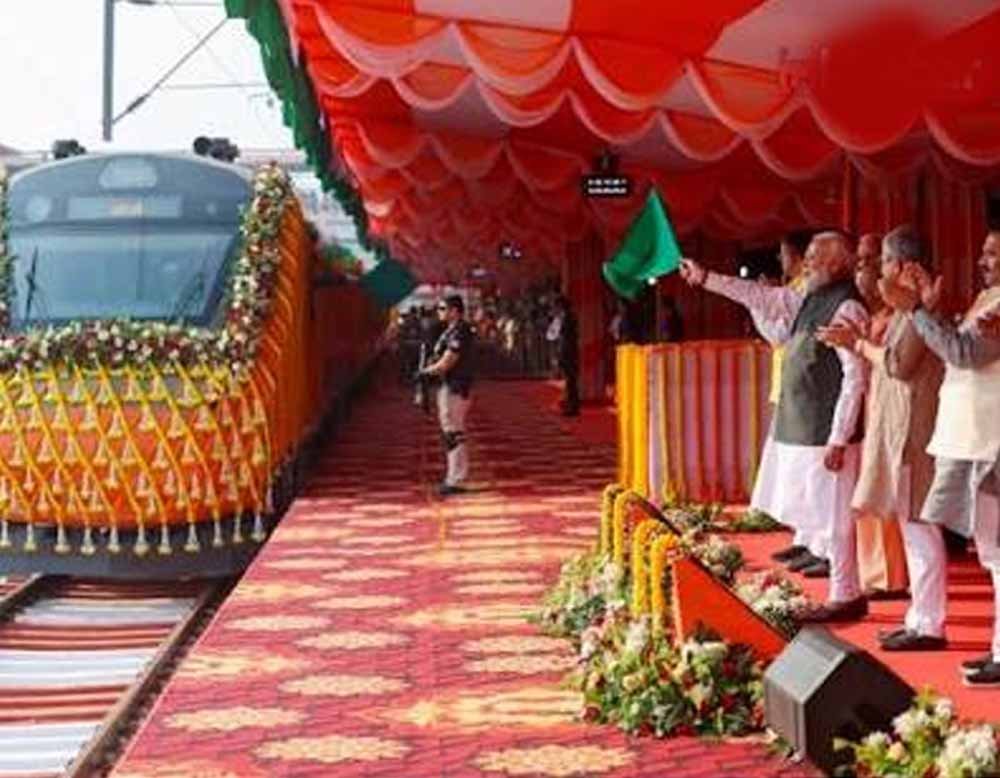 PM मोदी का जालंधर दौरा, 75 रेलवे स्टेशनों का उद्घाटन और अमृतसर-वाराणसी ट्रेन को दिखाएंगे हरी झं