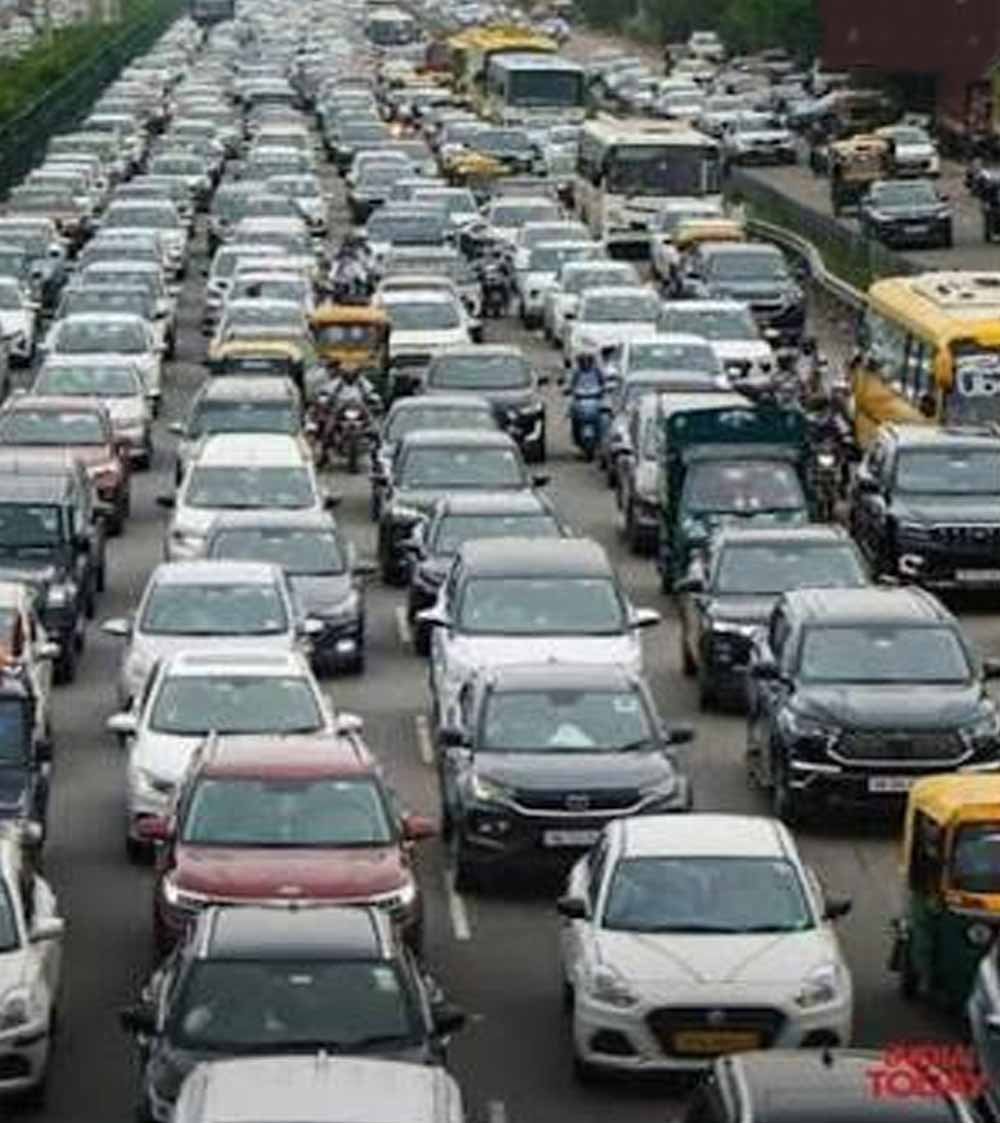 दिल्ली-लुधियाना नेशनल हाईवे BLOCK, कई किलोमीटर तक वाहनों की लंबी कतार