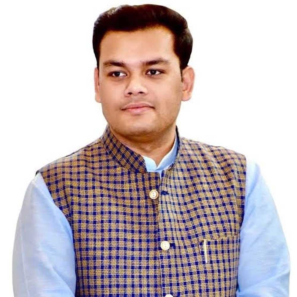 ‘पहले अपने शासनकाल का हिसाब दें अखिलेश’, संदीप सिंह ने नकल कानून, पेपर लीक और शिक्षा बजट पर घेर