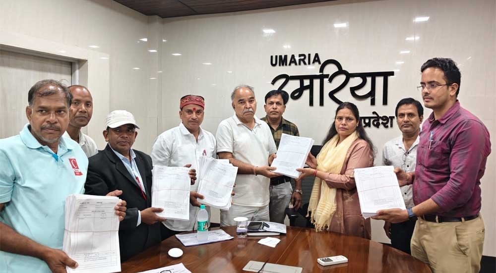 कलेक्टर एवं जिला निर्वाचन अधिकारी की अध्यक्षता में स्टैंडिंग कमेटी की बैठक संपन्न