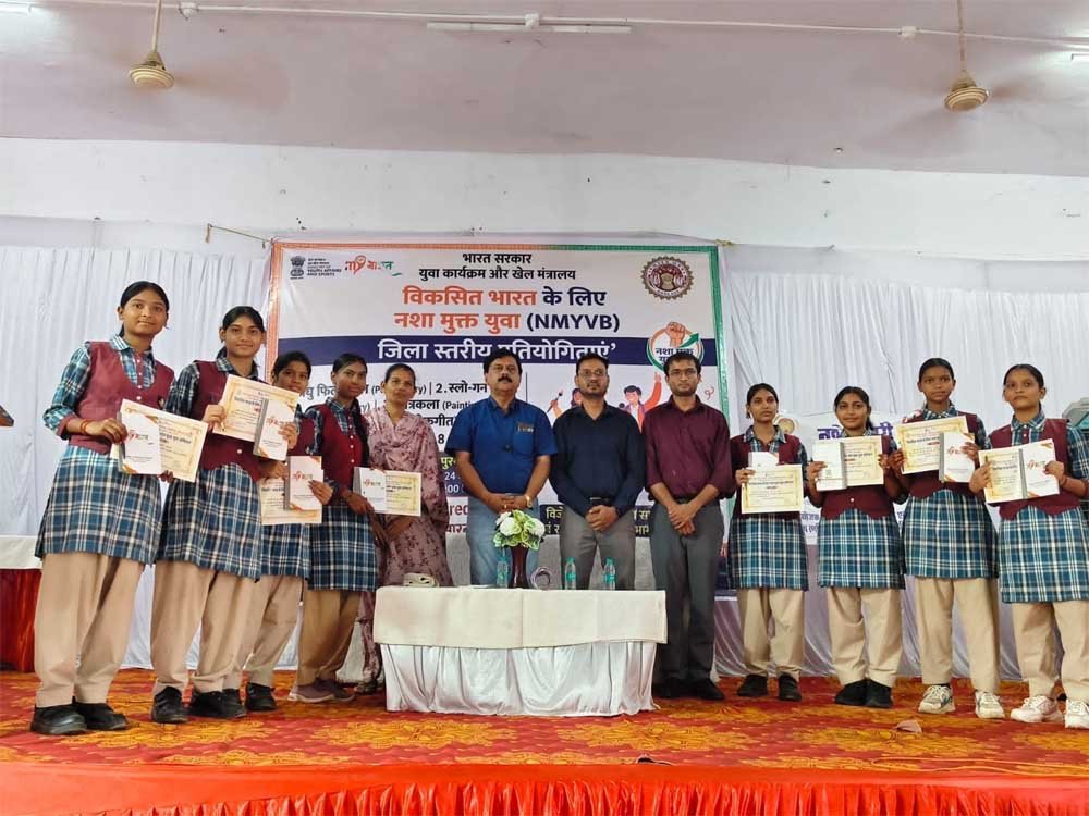 लघु फिल्म, चित्रकला, वाद-विवाद और नाटक के माध्यम से युवाओं ने दिया जागरूकता का संदेश