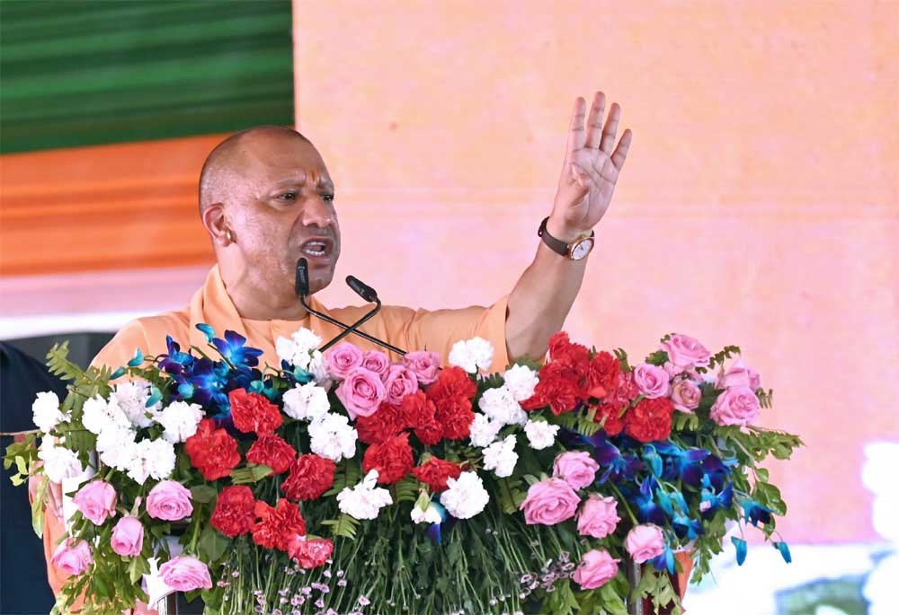 श्रावण मास में सुरक्षित-सुगम कांवड़ यात्रा के लिए योगी सरकार की तैयारियां जारी