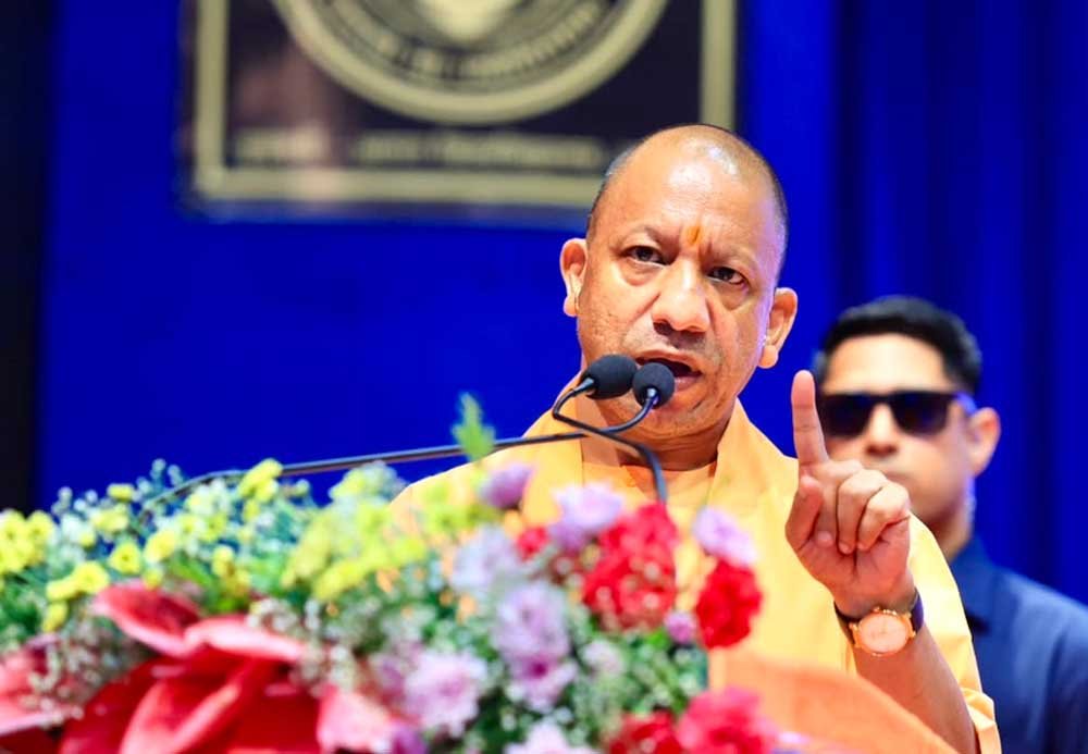 सीएम ने किया आगरा में उच्च शिक्षा विभाग के शिक्षकों एवं उनके आश्रितों के लिए 'मुख्यमंत्री शिक्ष