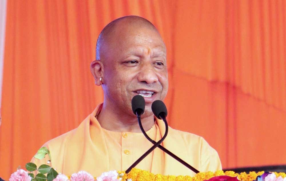 एफएसडीए आयुक्त के नेतृत्व में 15 ड्रग इंस्पेक्टरों की टीम ने 13 फर्मों पर मारे एक साथ छापे, अंत