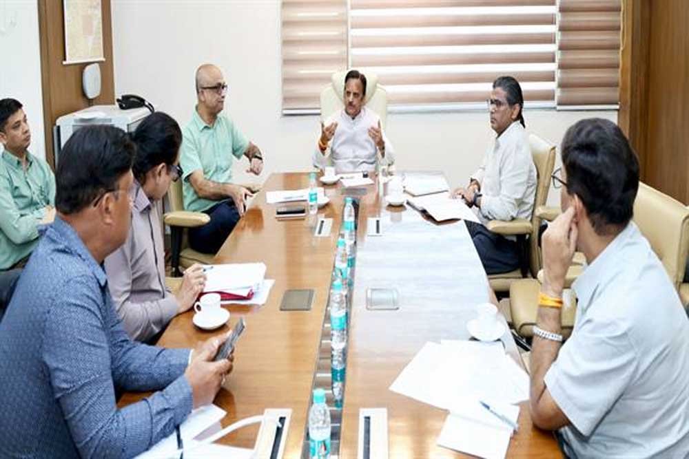 समयबद्ध पदपूर्ति के लिए संबंधित एजेंसी नियमित रूप से करें संपर्क