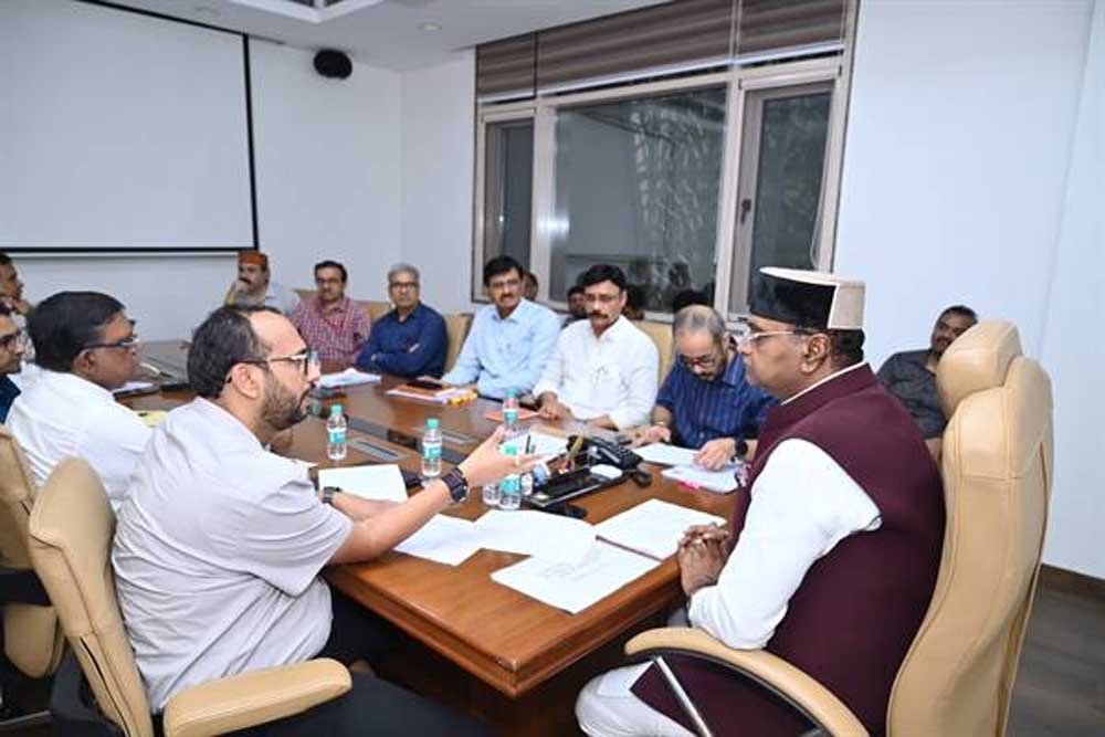 खरीदी व्यवस्था, भंडारण, माइक्रो एटीएम, ‘सहकारिता में सहकार’ अभियान और जन-कल्याण योजनाओं की समीक