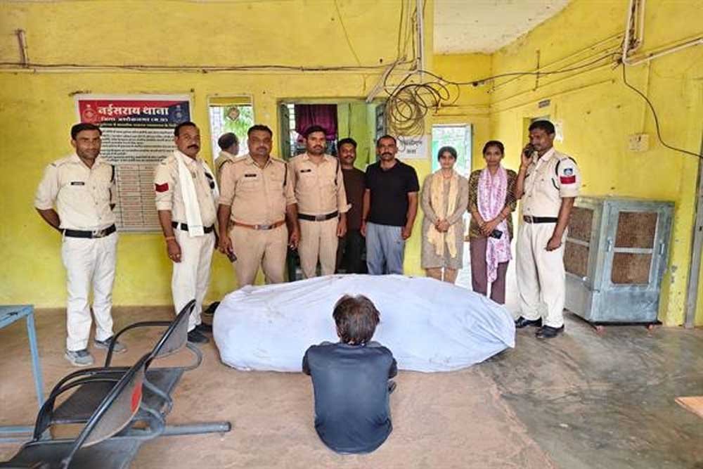 विगत तीन दिनों में 82 लाख रूपये से अधिक के मादक पदार्थ एवं संपत्ति जब्त