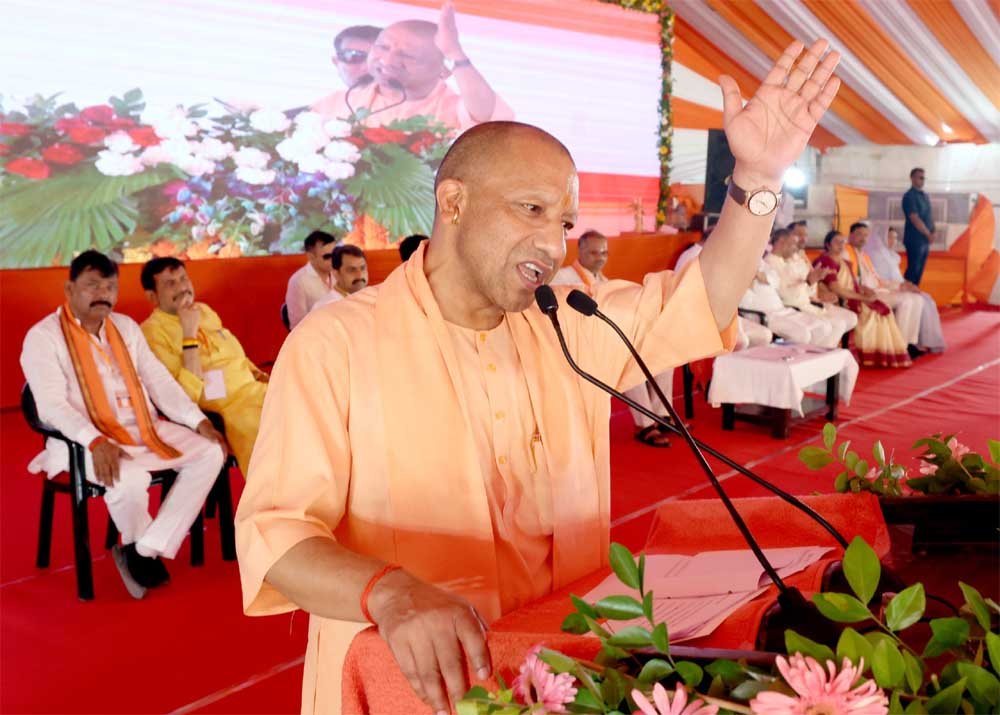 सीएम योगी ने बांदा व बबेरू विधानसभा क्षेत्र के लिए 710 करोड़ से अधिक की 229 विकास परियोजनाओं का