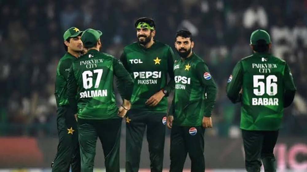 PCB का बड़ा एक्शन, हफीज-मलिक समेत पूर्व खिलाड़ियों पर लटकी कार्रवाई की तलवार