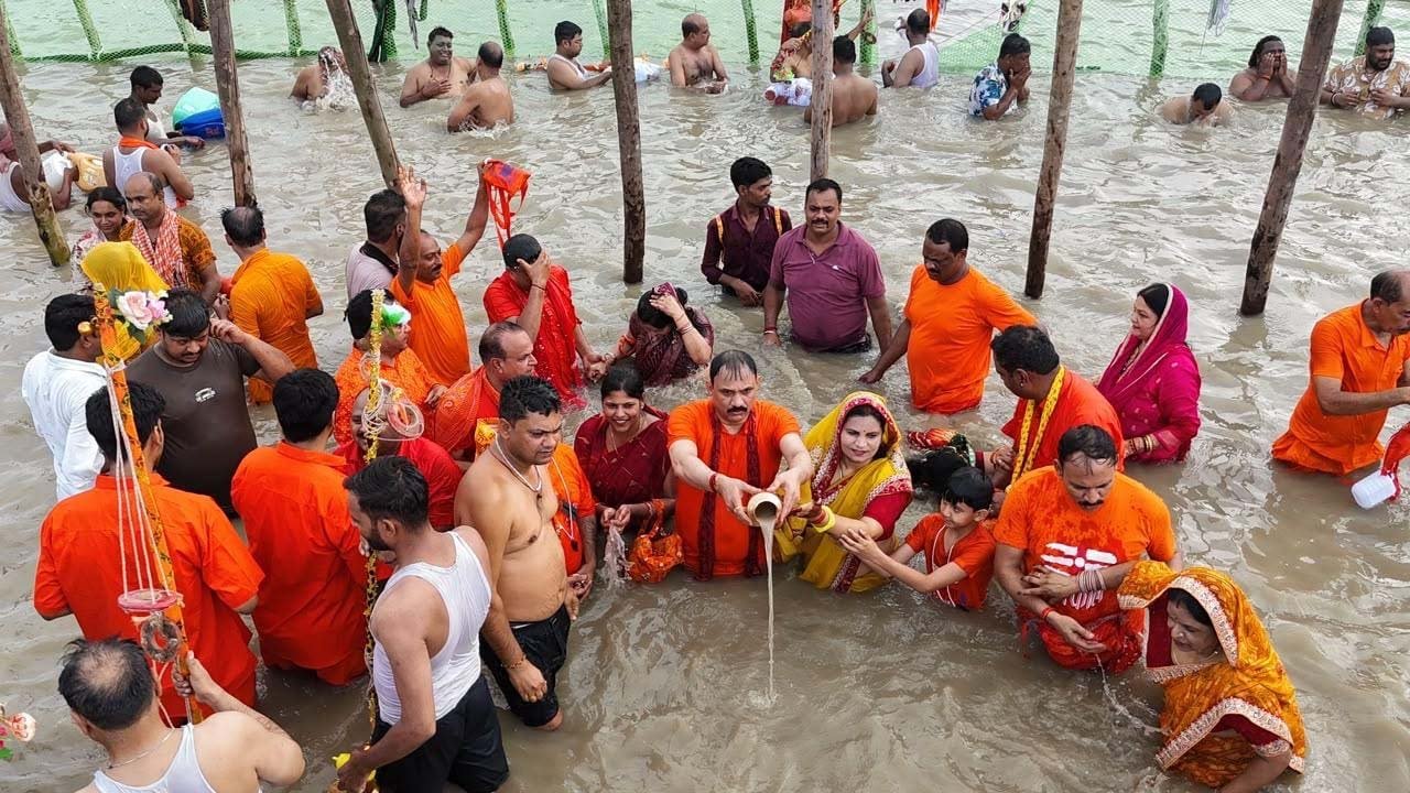 सावन की भक्ति में लीन हुए स्वास्थ्य मंत्री श्याम बिहारी जायसवाल, बाबा बैद्यनाथ और बासुकिनाथ के 