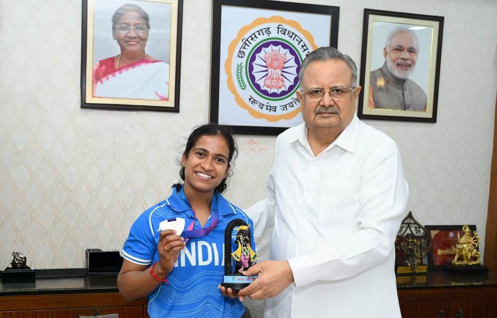 राजनांदगांव की बेटी ज्ञानेश्वरी यादव ने कॉमनवेल्थ गेम्स 2026 में जीता रजत पदक, डॉ. रमन सिंह ने 