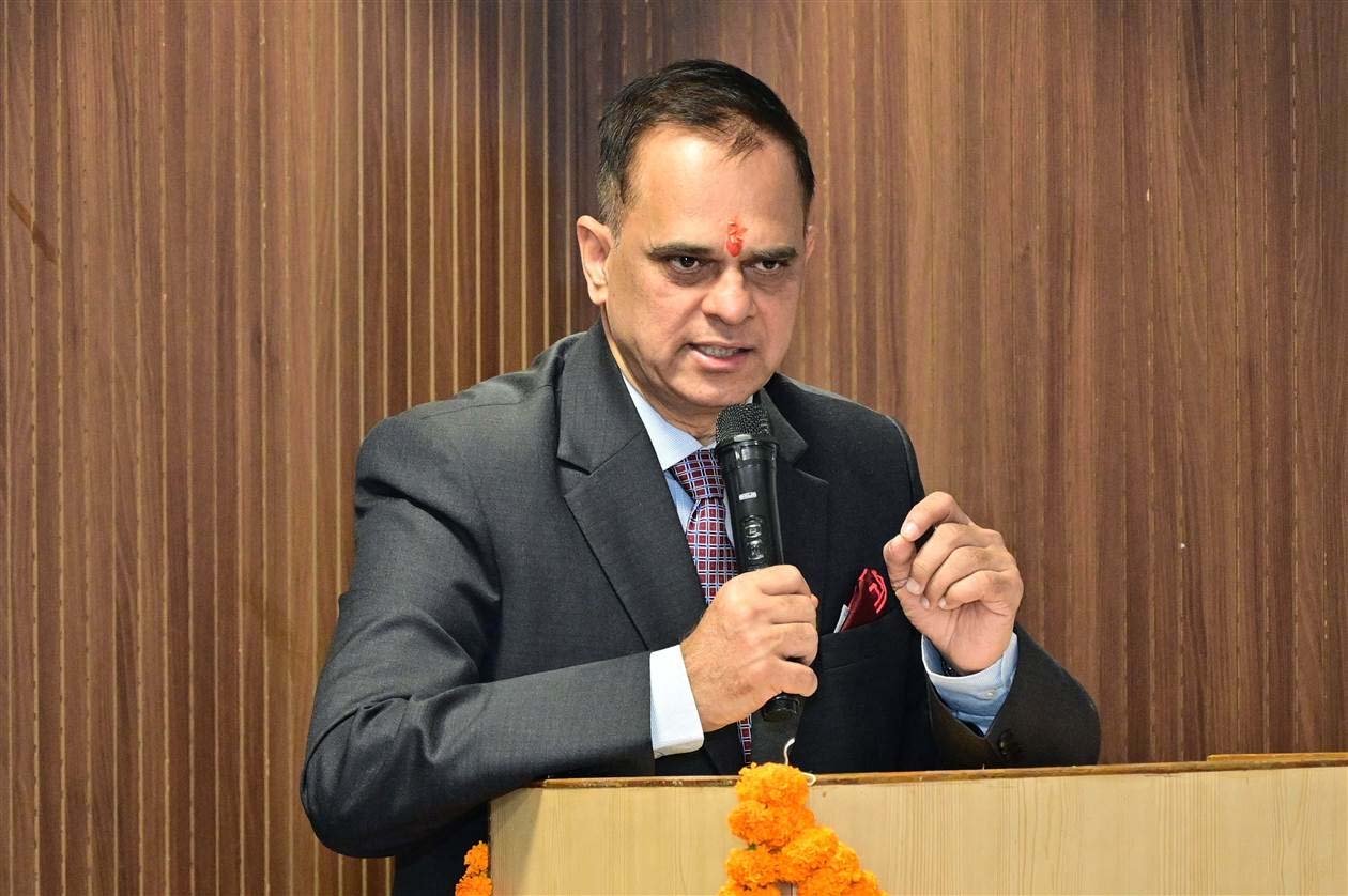 मुख्य सचिव वी. श्रीनिवास ने जनगणना निदेशालय का किया दौरा, डिजिटल और भू-स्थानिक तकनीक पर जोर