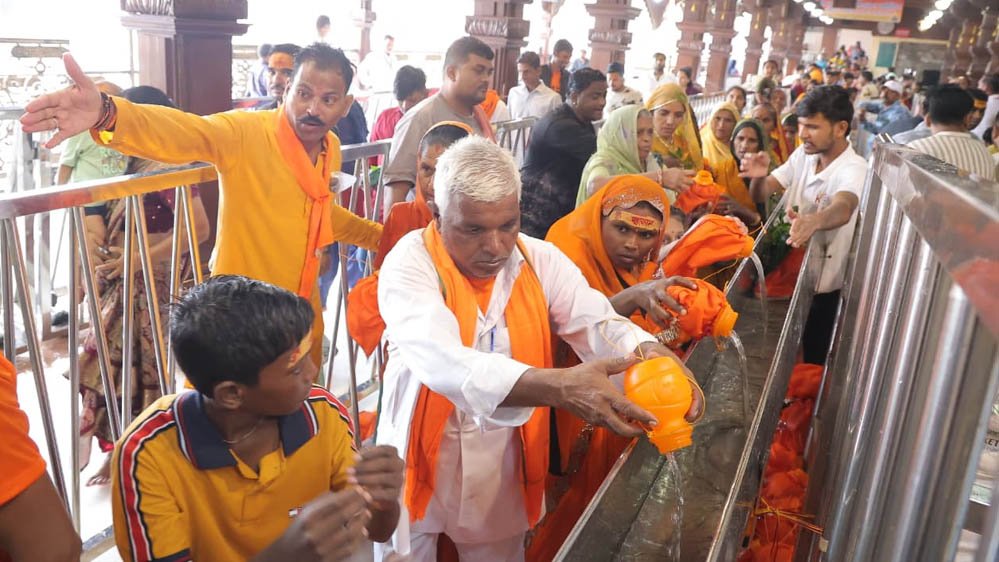 महाकाल के दरबार में उमड़ा आस्था का सैलाब, 8 दिनों में पहुंचे 29 लाख से अधिक श्रद्धालु