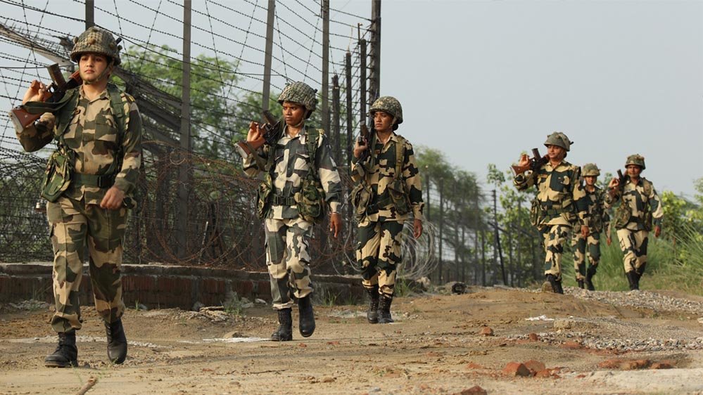 सीमा पर बड़ी घटना! 2 भारतीय किसानों को कथित तौर पर उठाकर ले गए बांग्लादेशी, बढ़ा तनाव