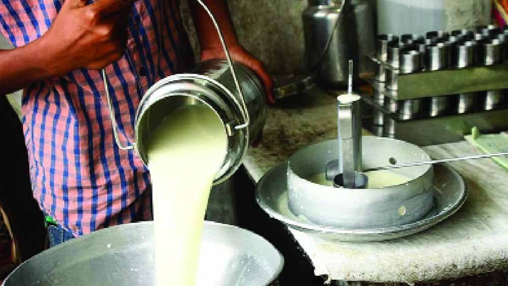 छत्तीसगढ़ में मिलावटी डेयरी उत्पादों पर कार्रवाई के संकेत, स्वास्थ्य मंत्री ने दिया सख्त संदेश