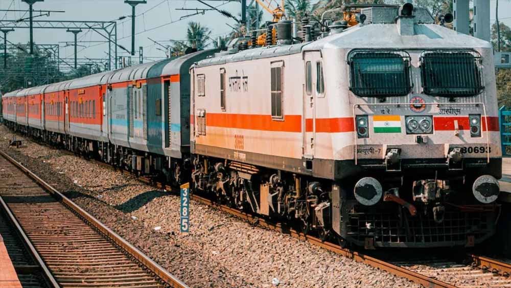 Railway News: अक्टूबर में दिल्ली-रेवाड़ी सहित 23 ट्रेनें कैंसिल, यात्रियों की बढ़ेगी परेशानी