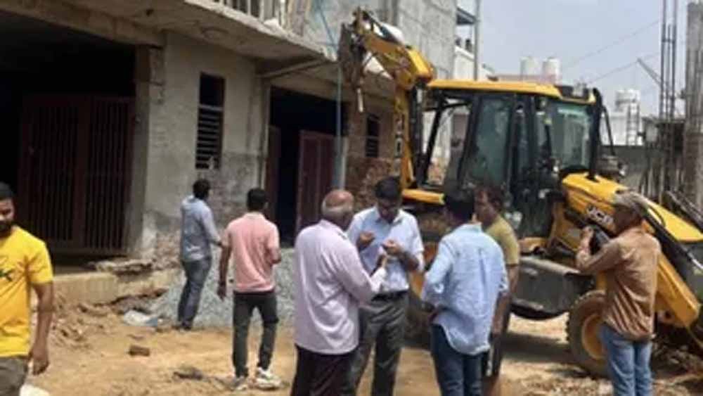 Gurugram में अवैध निर्माण पर बड़ा एक्शन, 8 जोन में चलेगा बुलडोजर; टूटेंगे अवैध मकान
