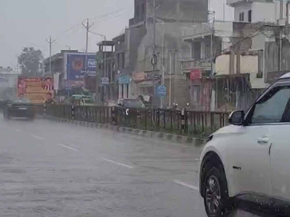 मध्य प्रदेश में फिर बारिश का दौर, भोपाल-जबलपुर सहित कई जिलों में भारी वर्षा का अलर्ट