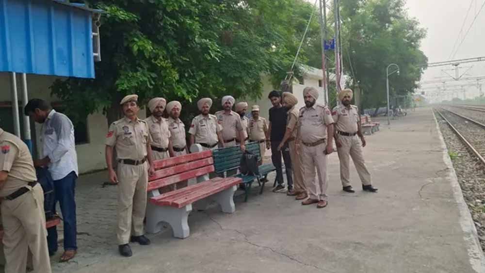 स्वतंत्रता दिवस से पहले पटियाला में सुरक्षा सख्त, शंभू रेलवे स्टेशन पर GRP की तलाशी