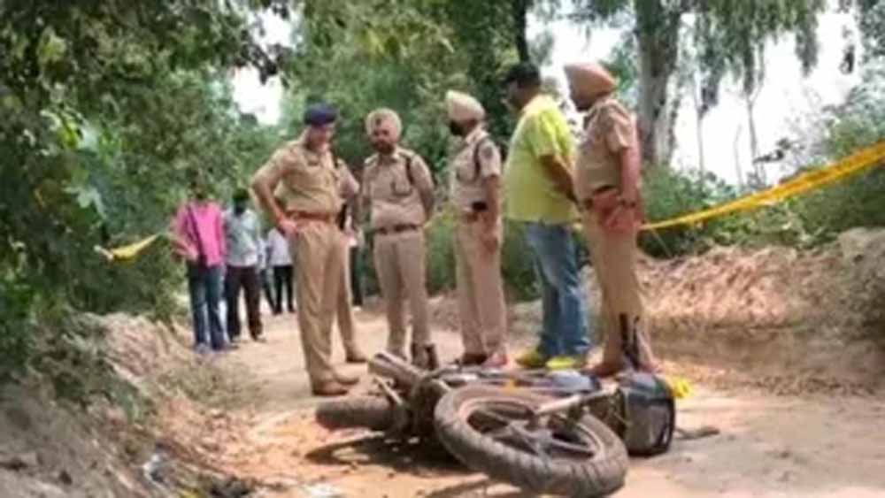 Punjab के तरनतारन में एनकाउंटर, पुलिस की गोली से बदमाश घायल; टांगों में लगी गोलियां