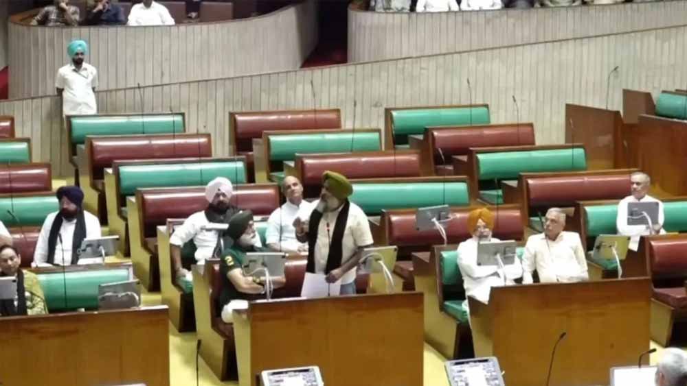 Punjab Assembly Update: मानसून सत्र स्थगित, स्कूल फीस रेगुलेटरी बिल पर सोमवार को होगी चर्चा