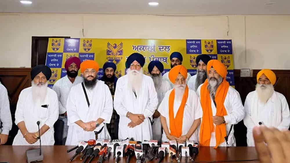 पंजाब चुनाव में बड़ा सियासी दांव, इंदिरा गांधी के हत्यारे के बेटे सतवंत को अमृतपाल सिंह ने दिया