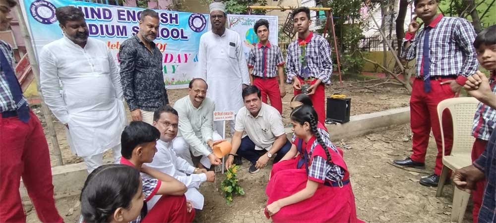 पेड़ों के बग़ैर जीवन की कल्पना नहीं की जा सकती - मिर्ज़ा एजाज़ बेग