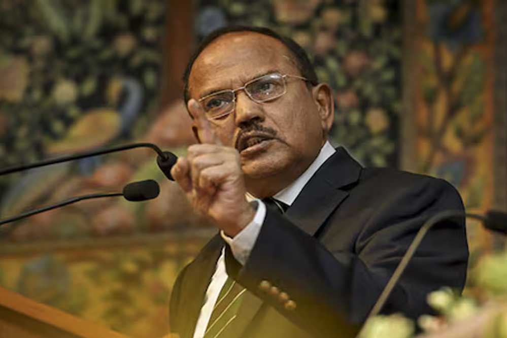NSA अजीत डोभाल की युवाओं को नसीहत, बोले- आजादी जिम्मेदारी के साथ आती है