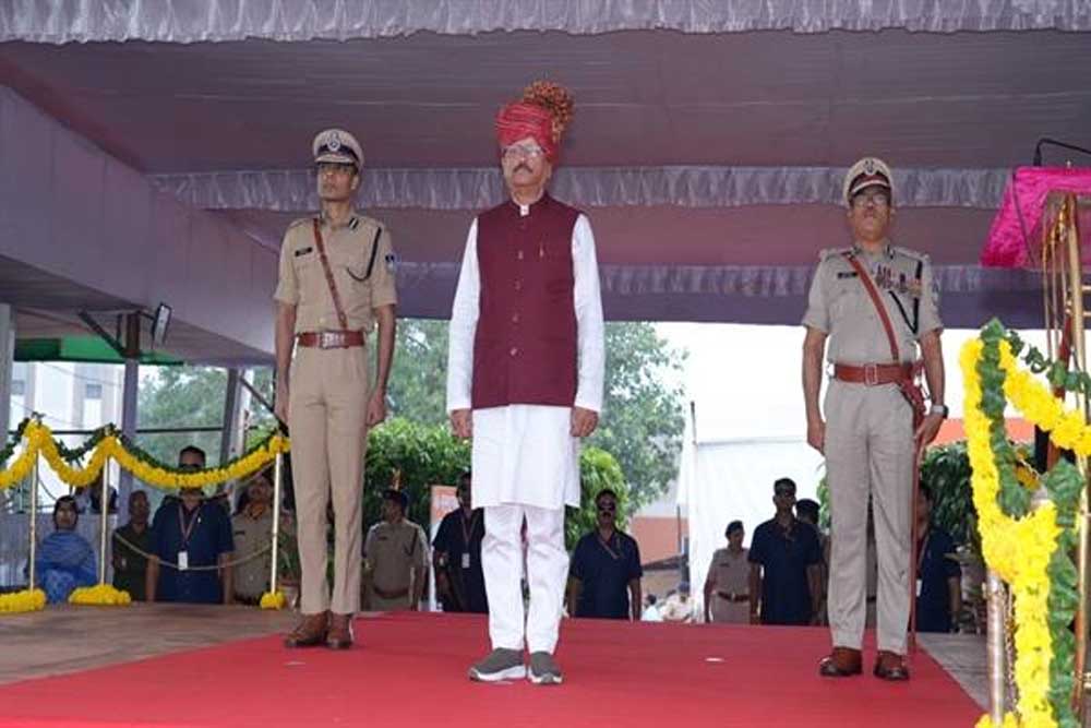अतिरिक्त पुलिस महानिदेशक चंचल शेखर की मौजूदगी में हुई स्वतंत्रता दिवस परेड की फुल ड्रेस रिहर्सल