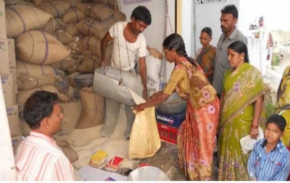 राशन कार्डधारकों के लिए बड़ी खबर! अगस्त-सितंबर का राशन एक साथ मिलेगा, 31 अगस्त तक चलेगा वितरण