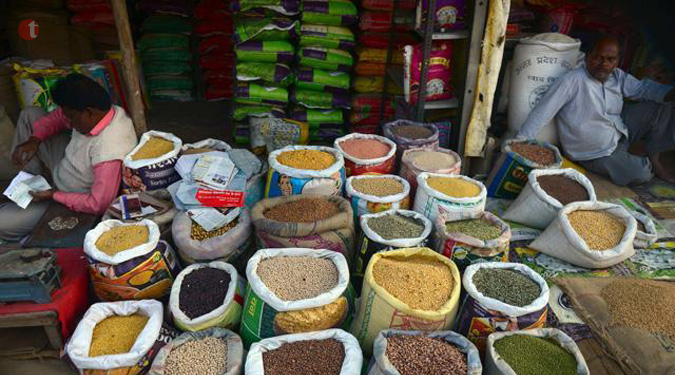 Pulses race to Rs 200/kg; Govt orders crackdown on hoarders