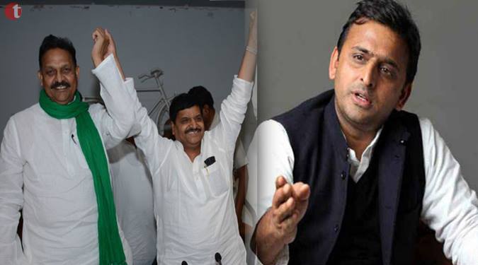 Akhilesh sacks minister behind merger with Mukhtar Ansari's party