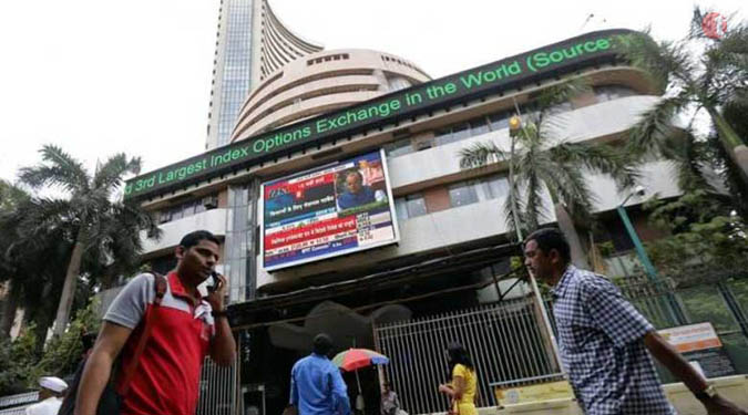 Sensex recovers 54 points in early trade on corporate earnings