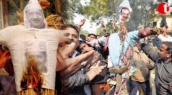 BJP burnt effigies of Kejriwal over his remark on the surgical strikes